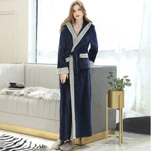 Load image into Gallery viewer, Bathrobe