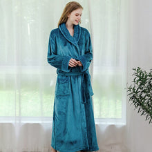 Load image into Gallery viewer, Bathrobe